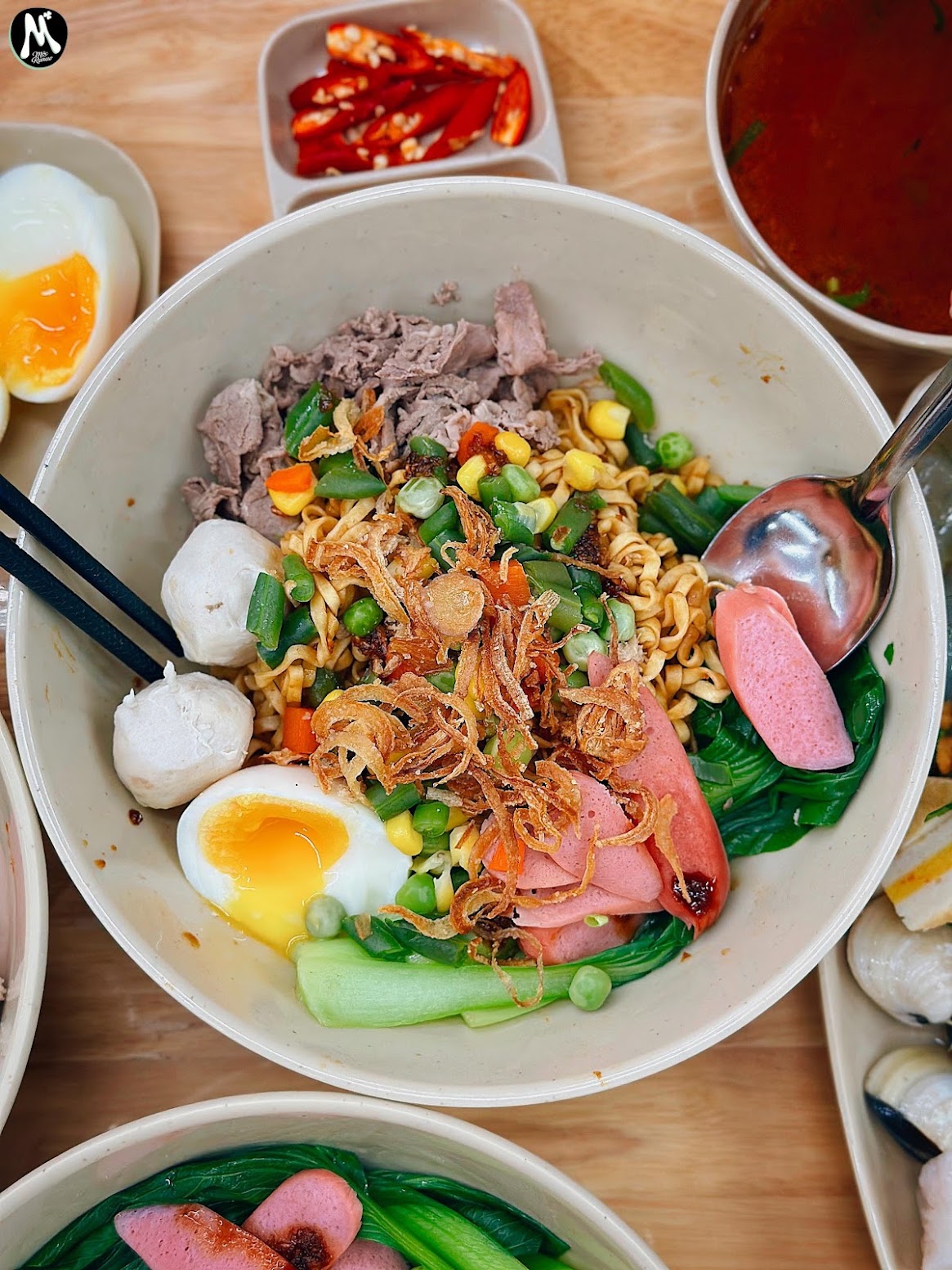 Mì trộn tại Lão Quý